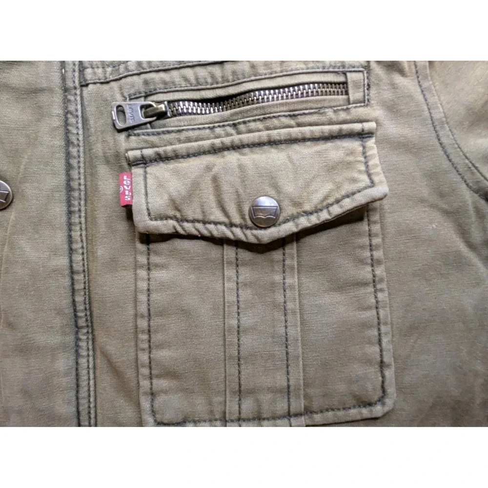 Vintage Levi's Men's‎ M Jacket Quilt Lined Heavy Old School Coat (Needs Repairs)